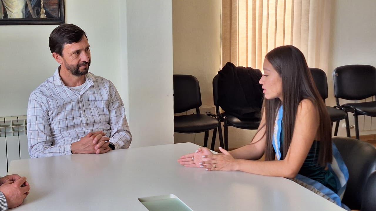 El intendente Ingram recibió a la 2ª Embajadora de la Fiesta Nacional de la Flor.