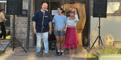 Artistas locales se unieron en un festival solidario en beneficio de los Bomberos Voluntarios.