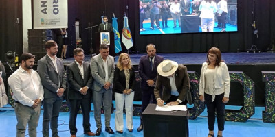 INGRAM FIRMÓ LA ADHESIÓN AL PROGRAMA DE CULTURA DIGITAL Y ALFABETIZACIÓN MEDIÁTICA