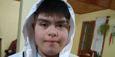 Francisco Pineda Cayecul representa a nuestros parajes en atletismo PCD.