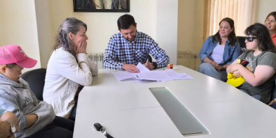 Fundación EUPA continuará funcionando en edificio municipal.