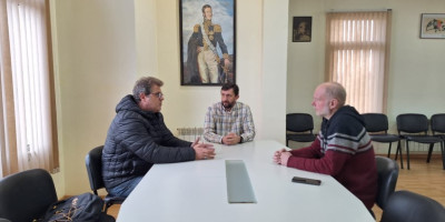 Ingram recibió al nuevo propietario del frigorífico de Trevelin.