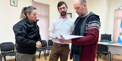 Ingram y Mirantes gestionan opciones para el frigorífico de Trevelin.