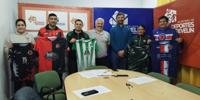 Nueva firma de convenios entre la Secretaría de Deportes y equipos de futsal de Trevelin.