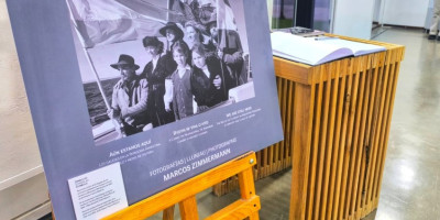 Trevelin celebró la inauguración de una muestra fotográfica y la presentación del libro “Aún estamos aquí”.