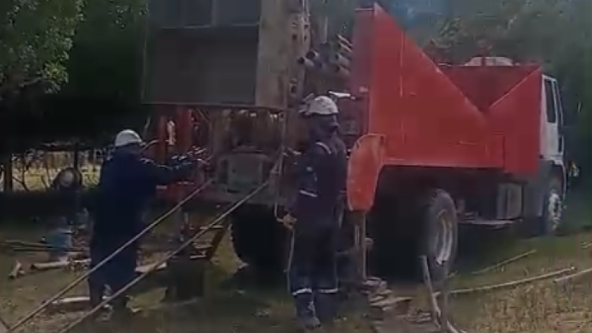 Avanza la perforación en Sierra Colorada para fortalecer el abastecimiento de agua potable.