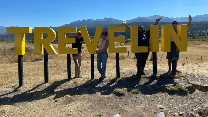 Crystal Thomas, Luca Giordano y Mariano Cardozo en Trevelin.