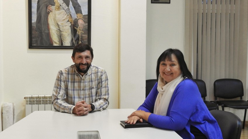 Intendente Héctor Ingram junto a la diputada Norma Arbilla.