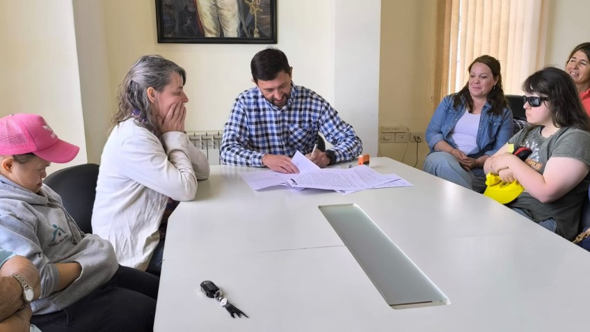 Fundación EUPA continuará funcionando en edificio municipal.