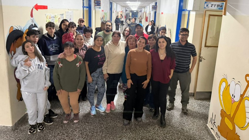 La Secretaría de Turismo participó de una jornada educativa en la N° EPJA 7730.