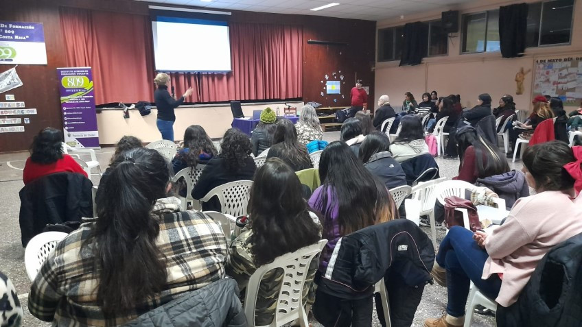 Municipalidad De Trevelin organizó capacitación gratuita para Docentes