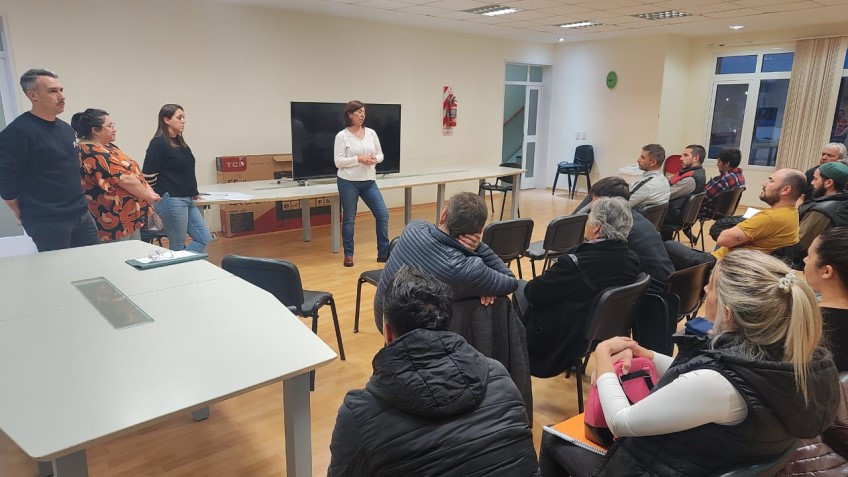 Presentaron a vecinos líneas de financiamiento para obras.