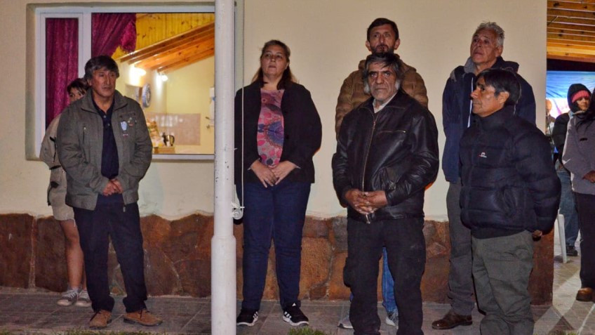 Séptima Vigilia por Malvinas, Trevelin rindió homenaje a sus veteranos y a la memoria de quienes ya no están.